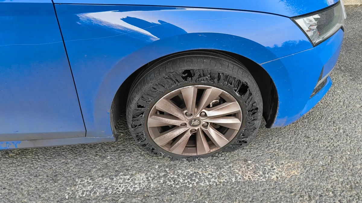 Phil's photo of his wheel after the roadside tyre change